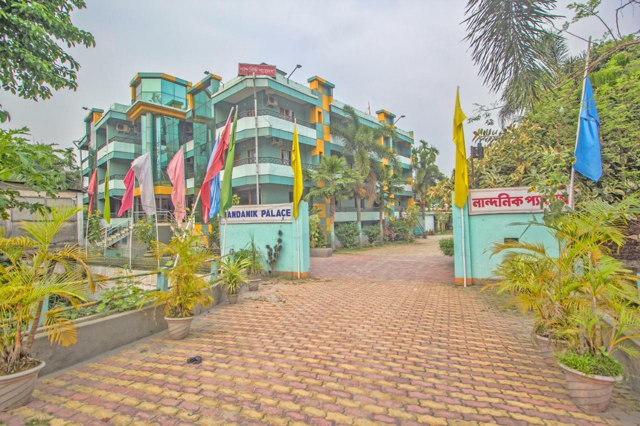 Hotel Nandanik Palace Fālākāta Екстериор снимка